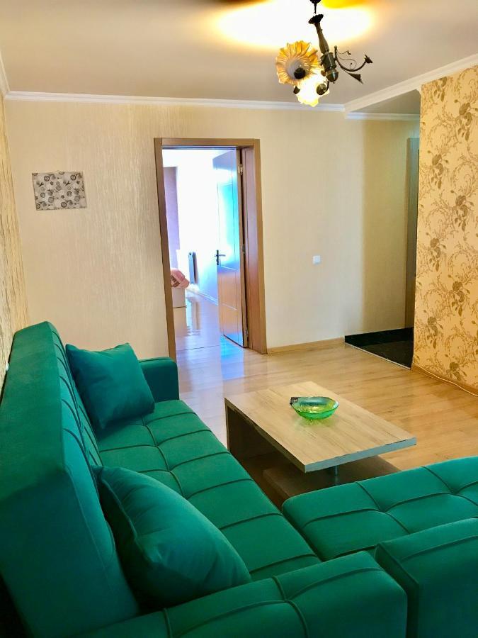 Homee Tbilisi Exteriör bild